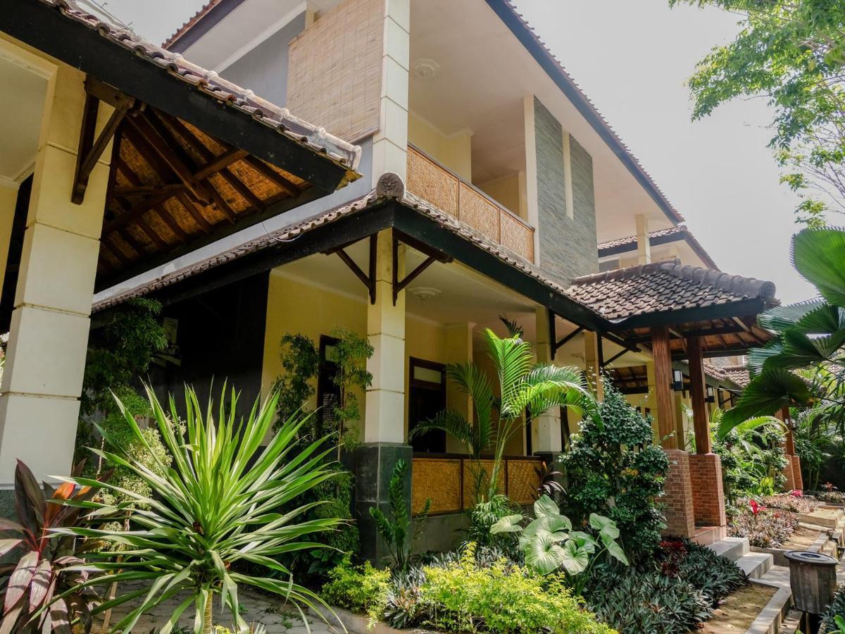 Hotel Mahkota Plengkung By Ecommerceloka Banyuwangi  Exterior photo
