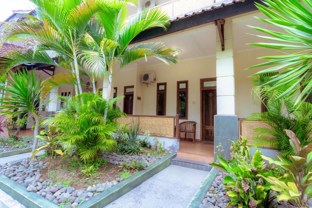 Hotel Mahkota Plengkung By Ecommerceloka Banyuwangi  Exterior photo