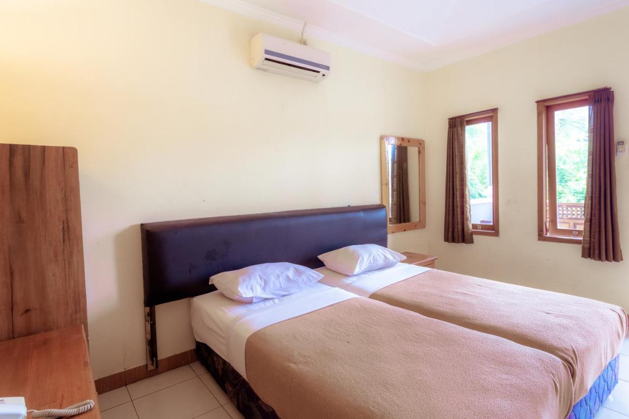 Hotel Mahkota Plengkung By Ecommerceloka Banyuwangi  Exterior photo